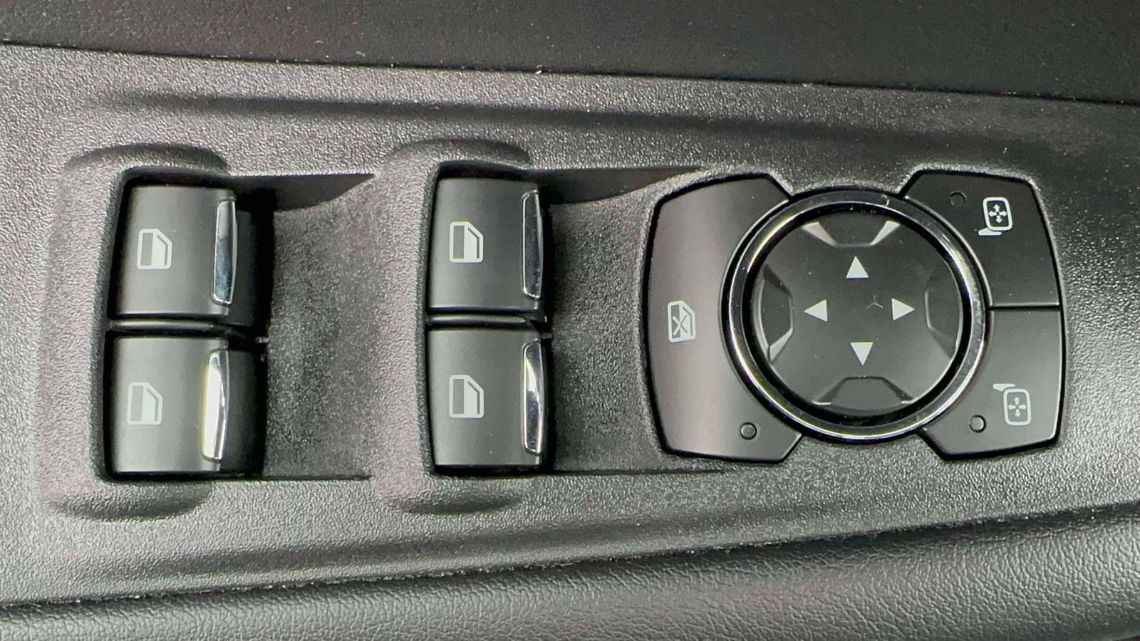 Certified 2022 Ford Edge SEL w/ Convenience Package image 16