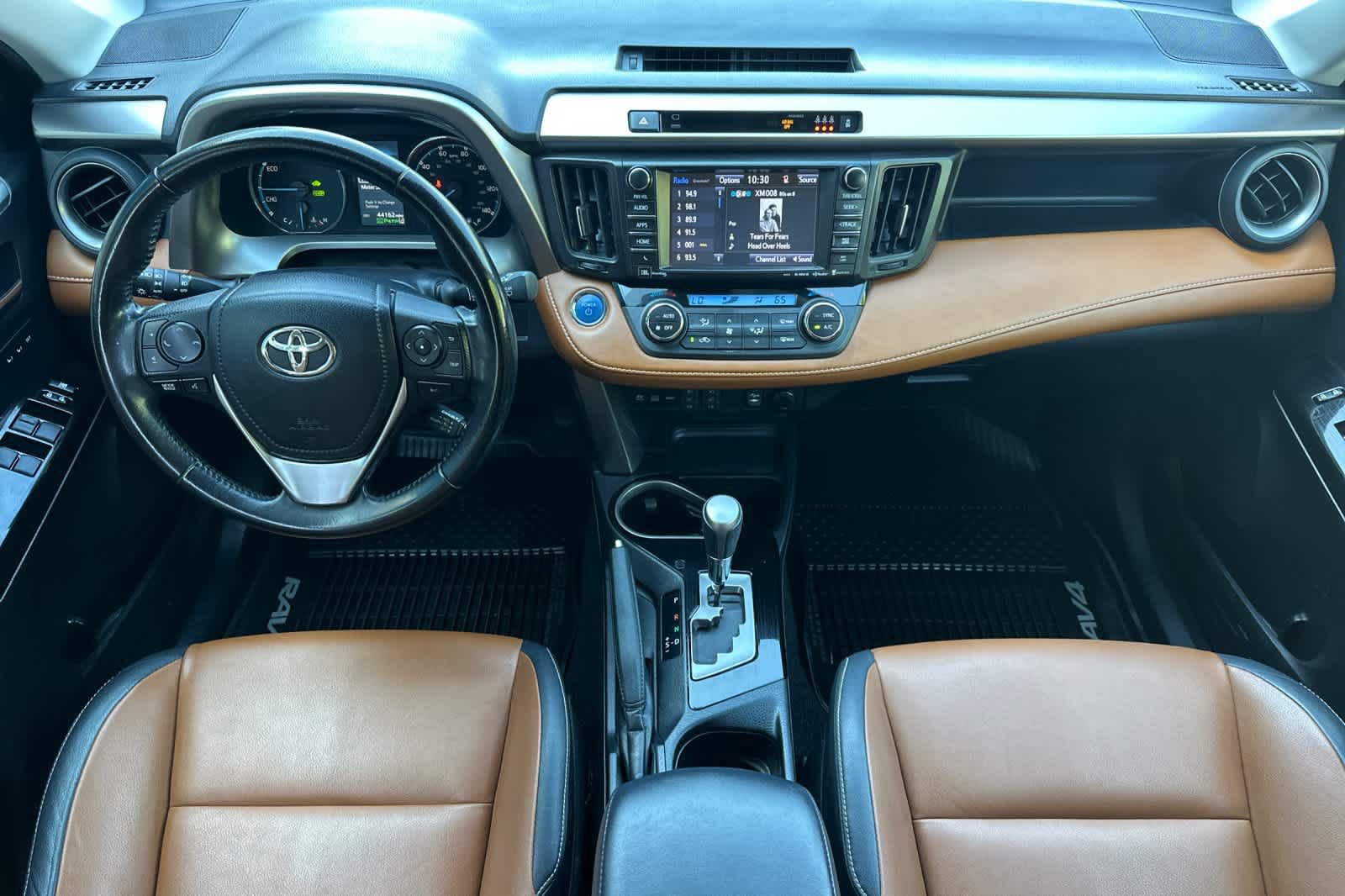 Used 2018 Toyota RAV4 Limited w/ Advanced Technology Package AWD/4WD image 3
