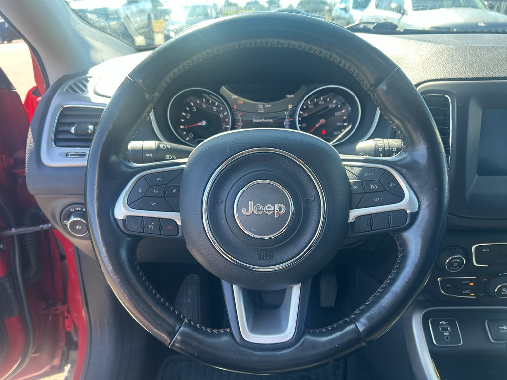 Used 2020 Jeep Compass Latitude w/ Popular Equipment Group FWD image 37