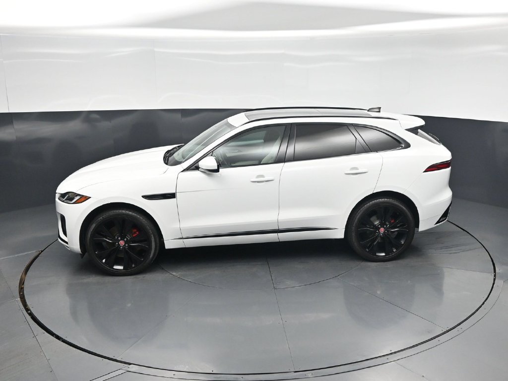 Used 2023 Jaguar F-PACE R-Dynamic S AWD/4WD image 42