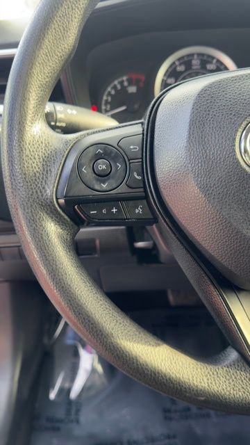 Used 2022 Toyota Corolla LE image 10
