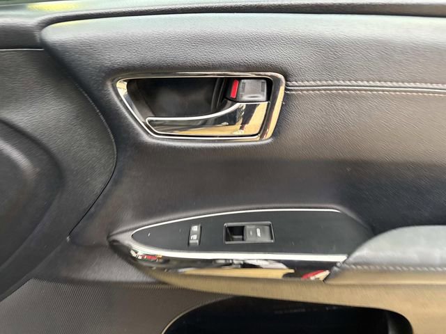 Used 2018 Toyota Avalon XLE image 15