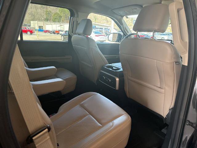 Certified 2023 Ford Expedition XLT image 18
