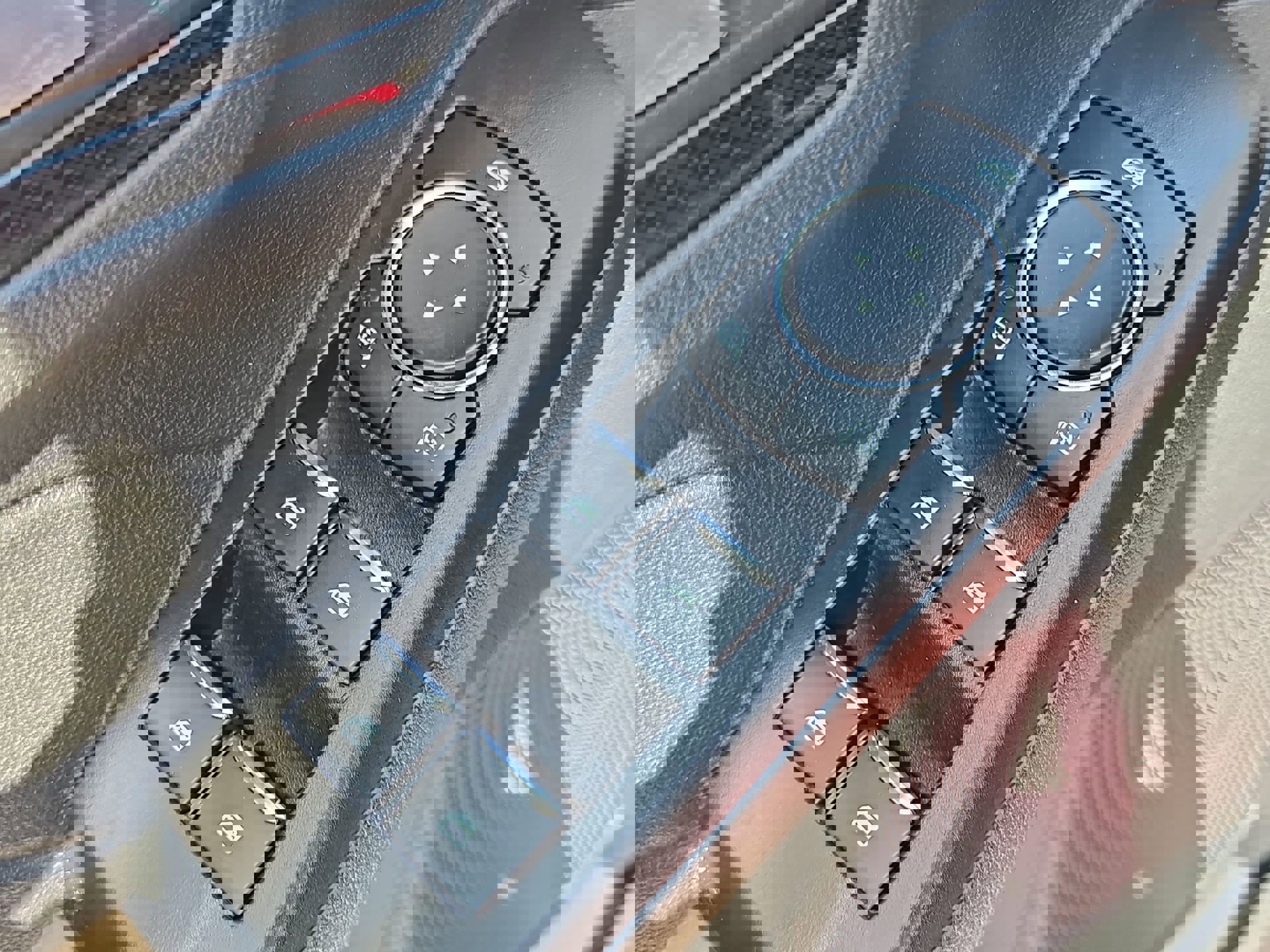 Certified 2025 Ford Escape ST-Line image 13