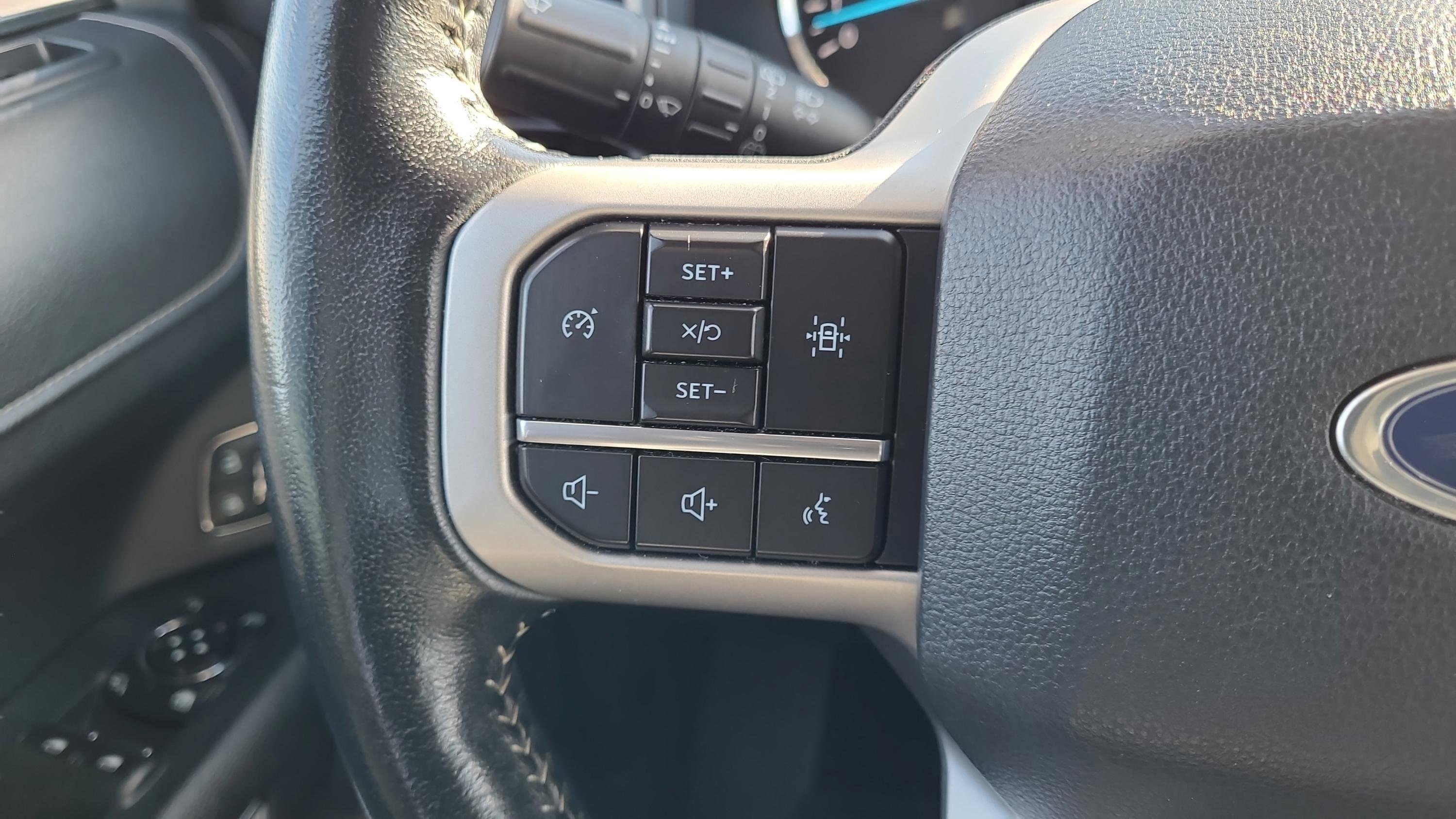 Certified 2022 Ford Expedition XLT image 12