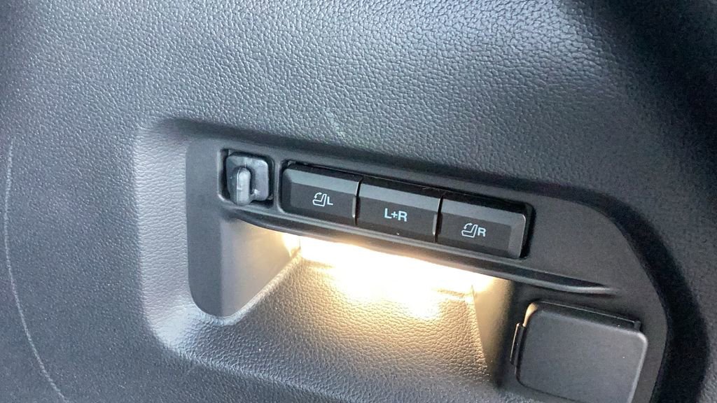 Certified 2025 Ford Explorer ST image 12