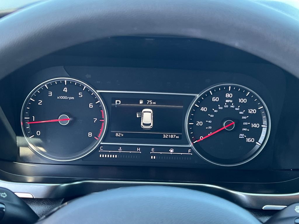 Used 2022 Kia Sorento LX image 27