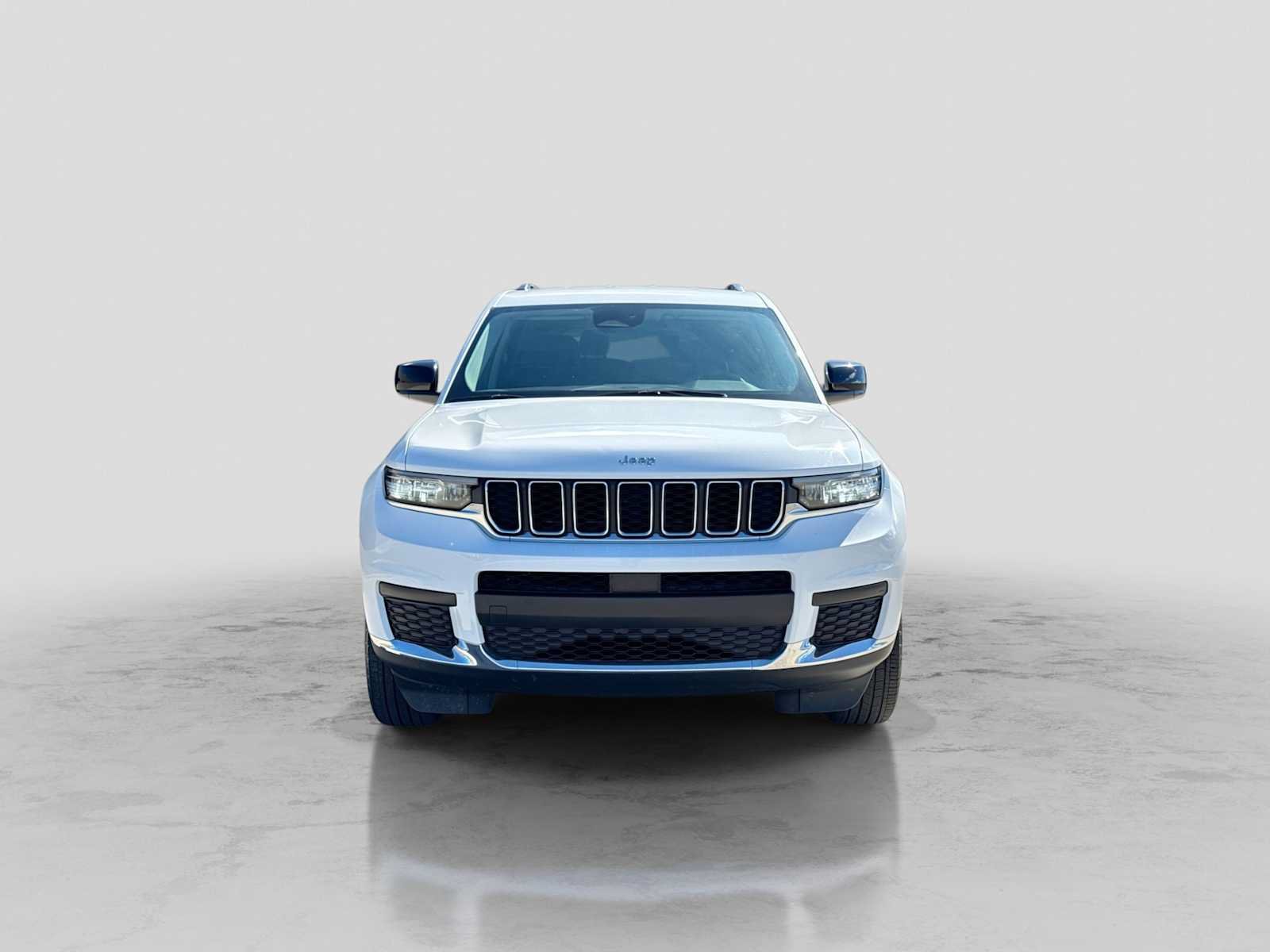 Used 2023 Jeep Grand Cherokee L Laredo w/ Luxury Tech Group I AWD/4WD image 9