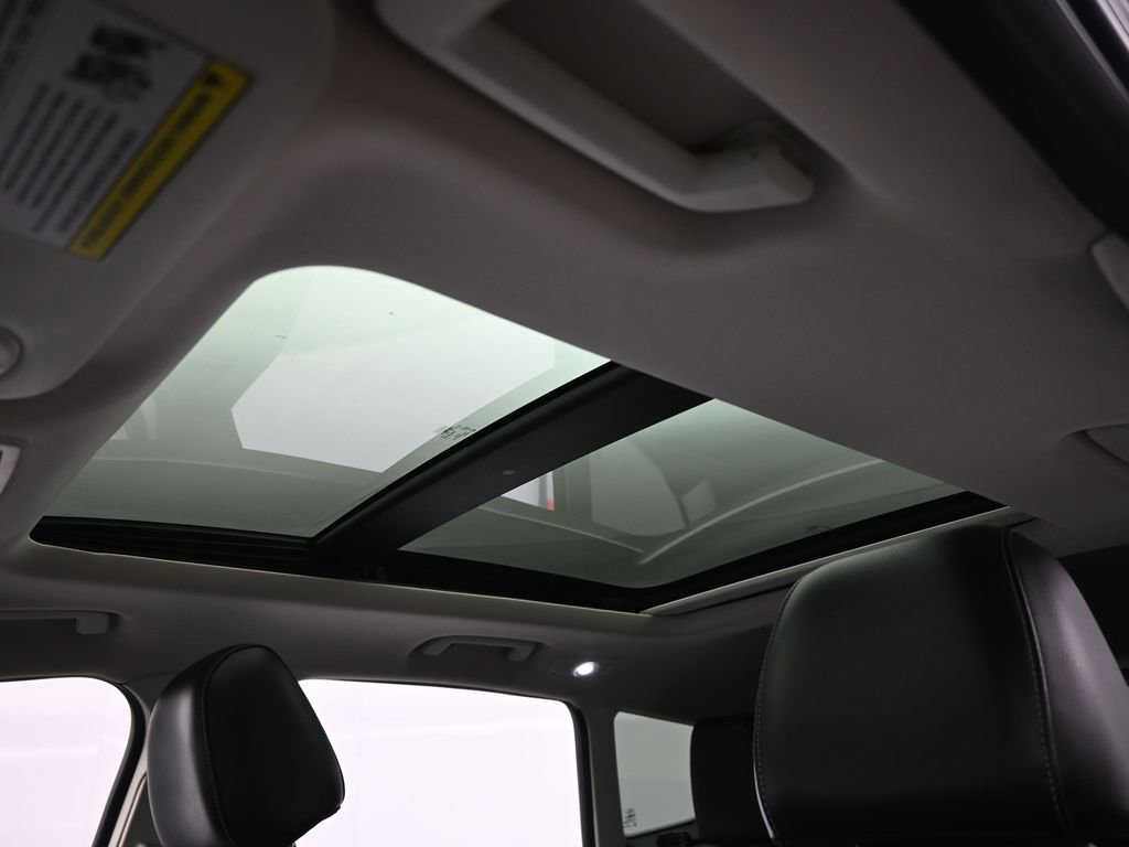 Certified 2017 Ford Escape Titanium w/ Equipment Group 301A image 31