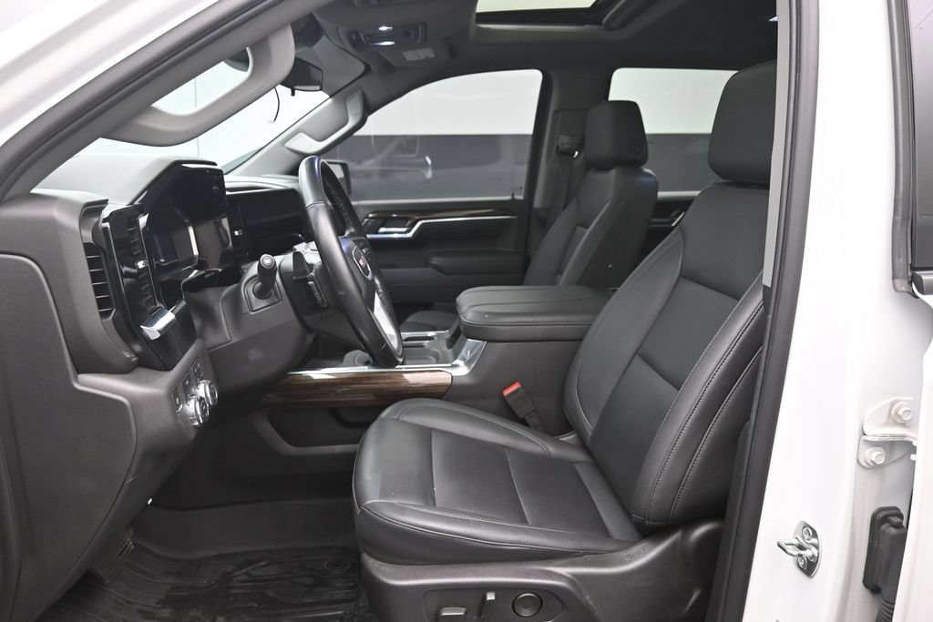 Used 2025 GMC Sierra 1500 Elevation w/ Elevation Premium Package AWD/4WD image 18