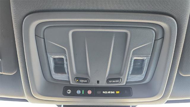 Used 2025 Chevrolet Silverado 1500 LT image 17