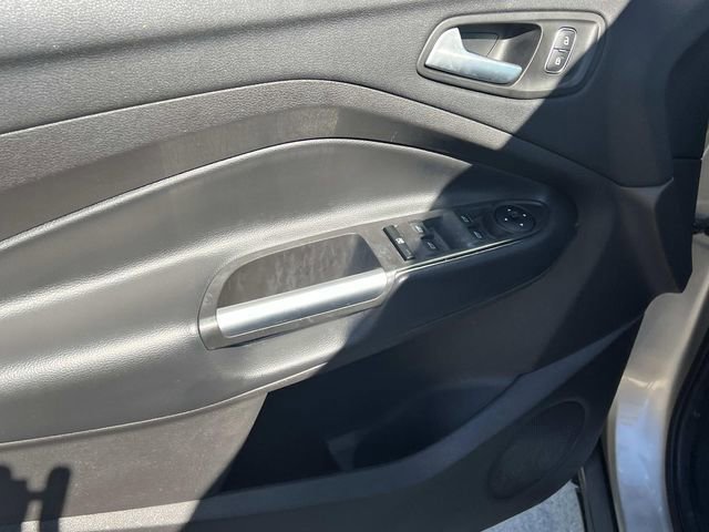 Certified 2018 Ford Escape SE image 15