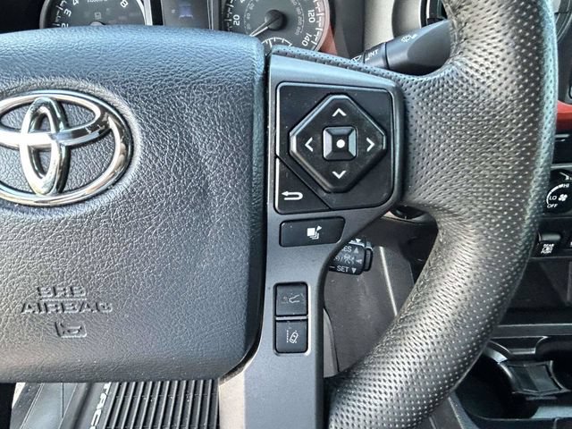 Used 2020 Toyota Tacoma TRD Off-Road AWD/4WD image 32