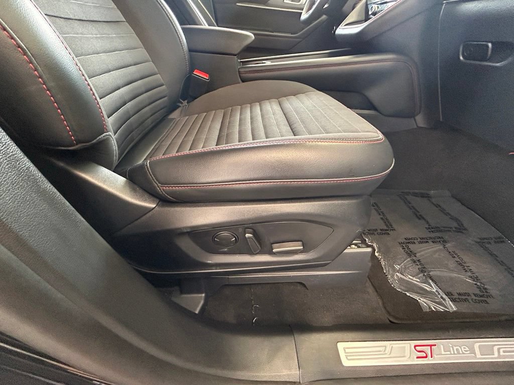 Certified 2026 Ford Explorer ST-Line w/ ST-Line Street Pack RWD image 25