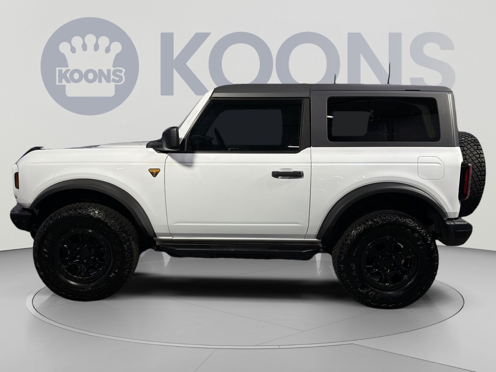 Certified 2023 Ford Bronco Badlands w/ Sasquatch Package AWD/4WD image 2