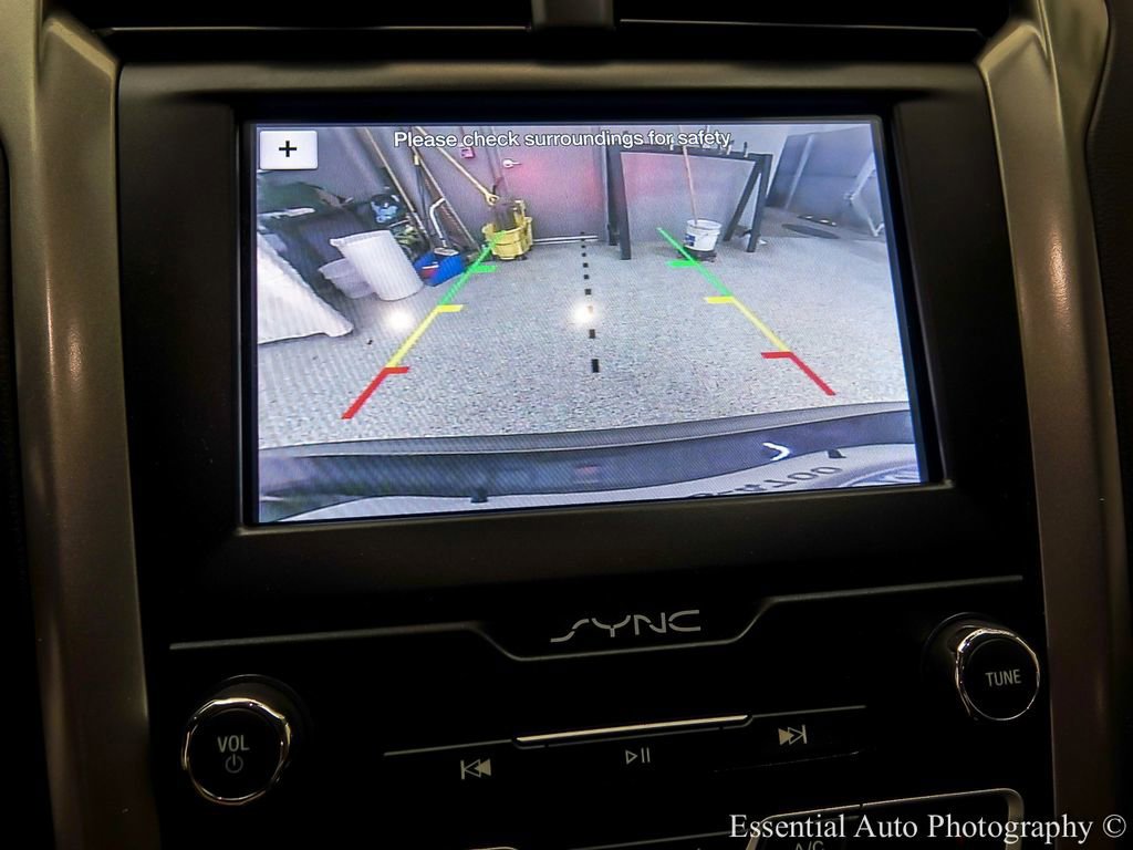Certified 2019 Ford Fusion SE FWD image 18