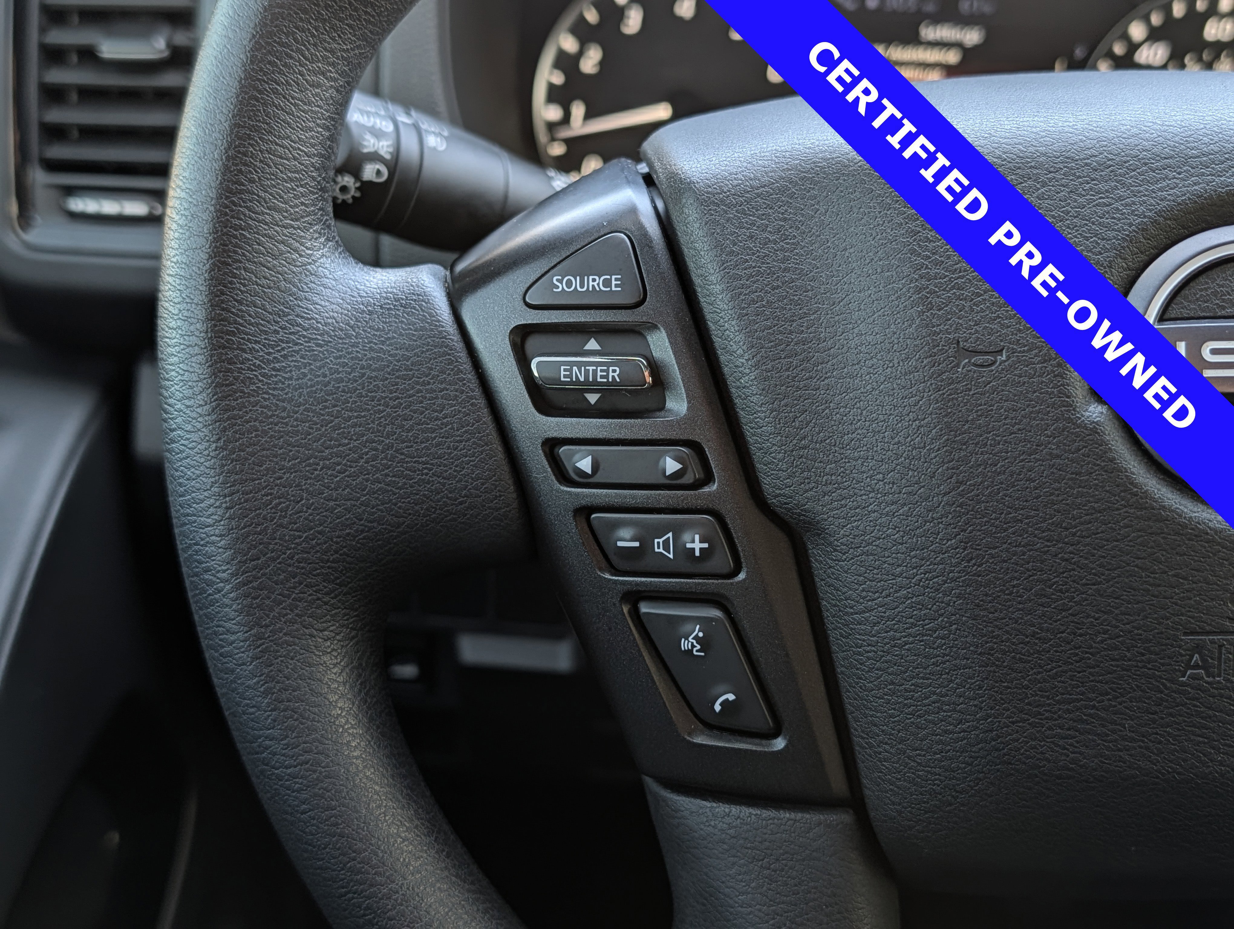 Used 2023 Nissan Frontier SV w/ Midnight Edition Package image 26