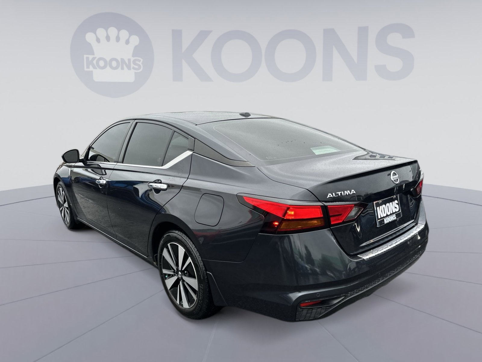 Used 2021 Nissan Altima 2.5 SV FWD image 14