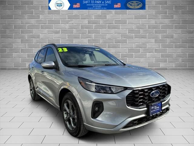 Certified 2023 Ford Escape ST-Line Select w/ Tech Pack #1 AWD/4WD image 7