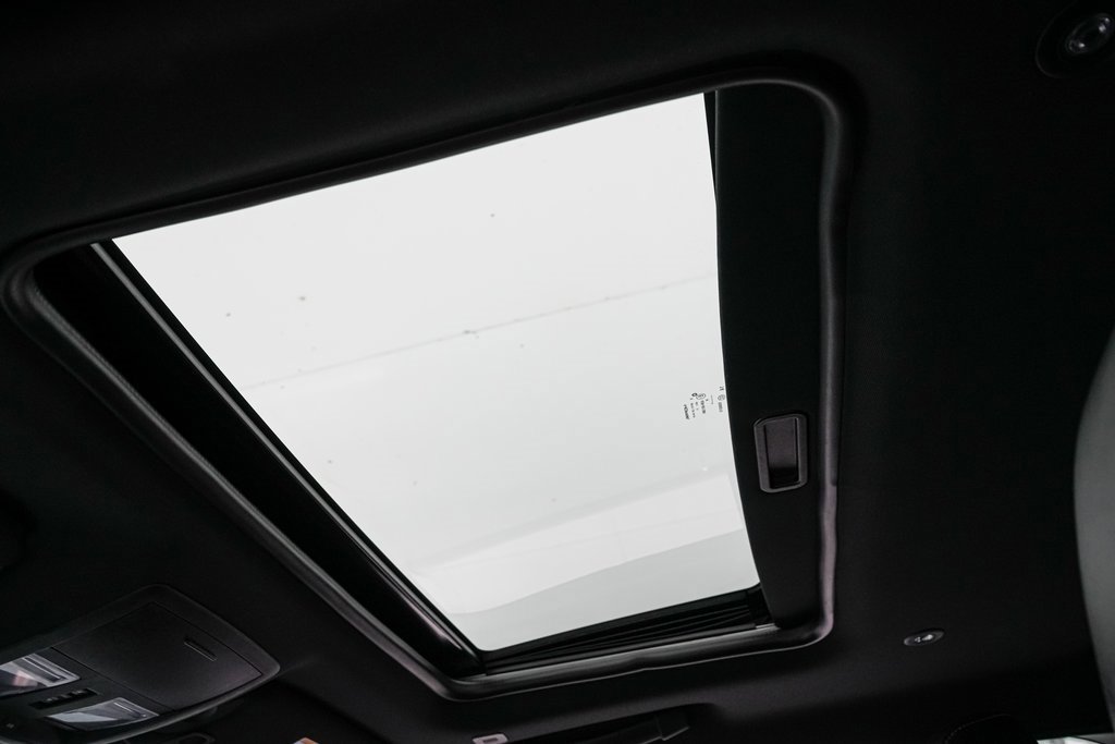 Used 2020 Dodge Challenger R/T image 36