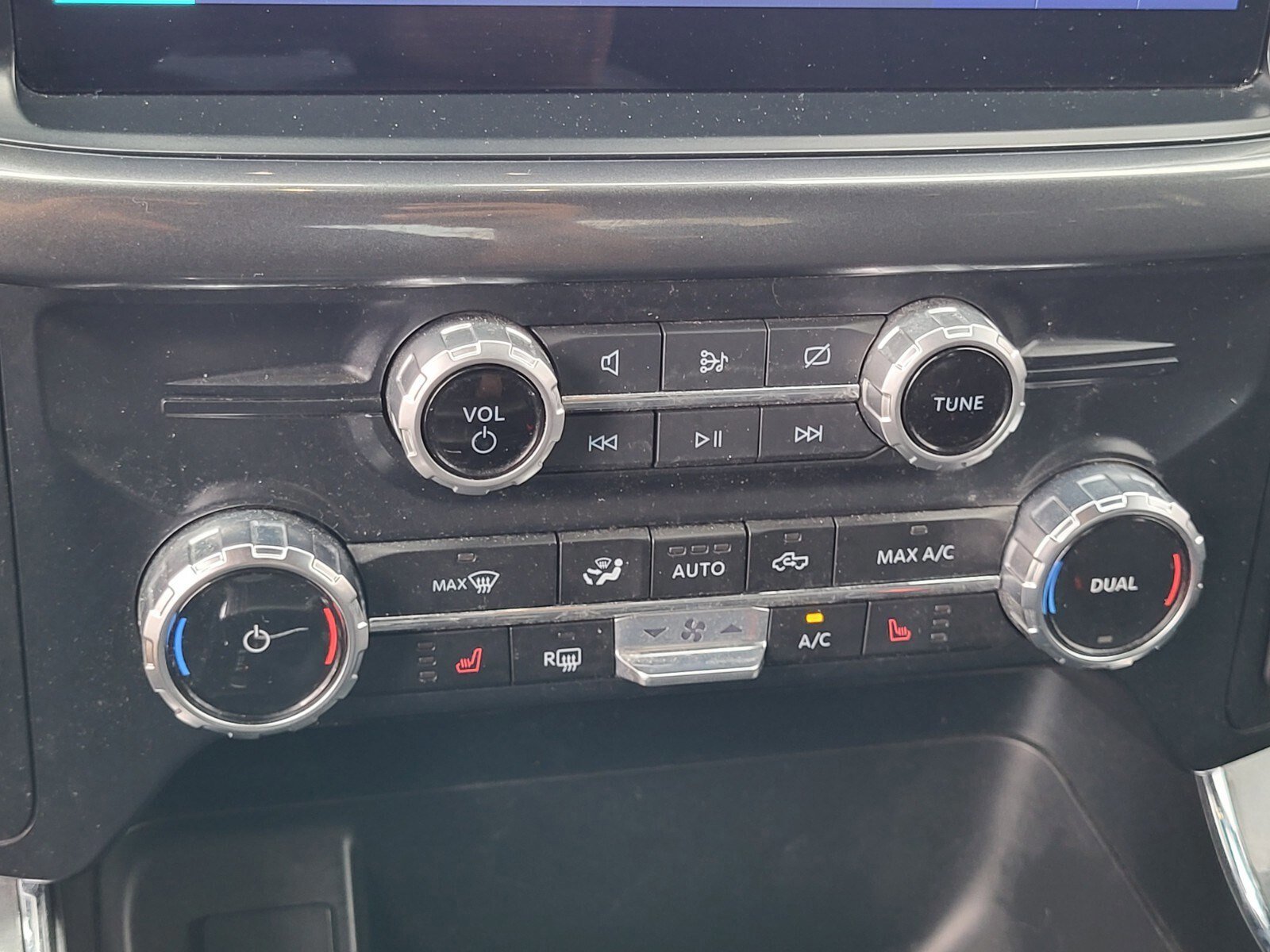 Certified 2023 Ford F150 XLT w/ Equipment Group 302A High image 23