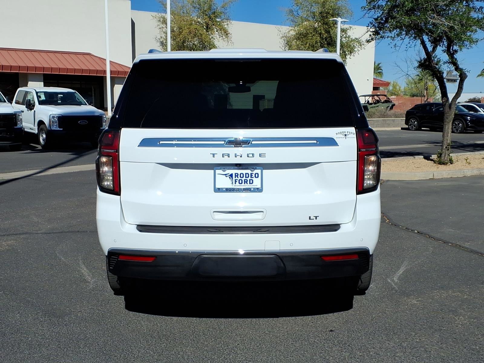 Used 2022 Chevrolet Tahoe LT w/ Luxury Package image 3