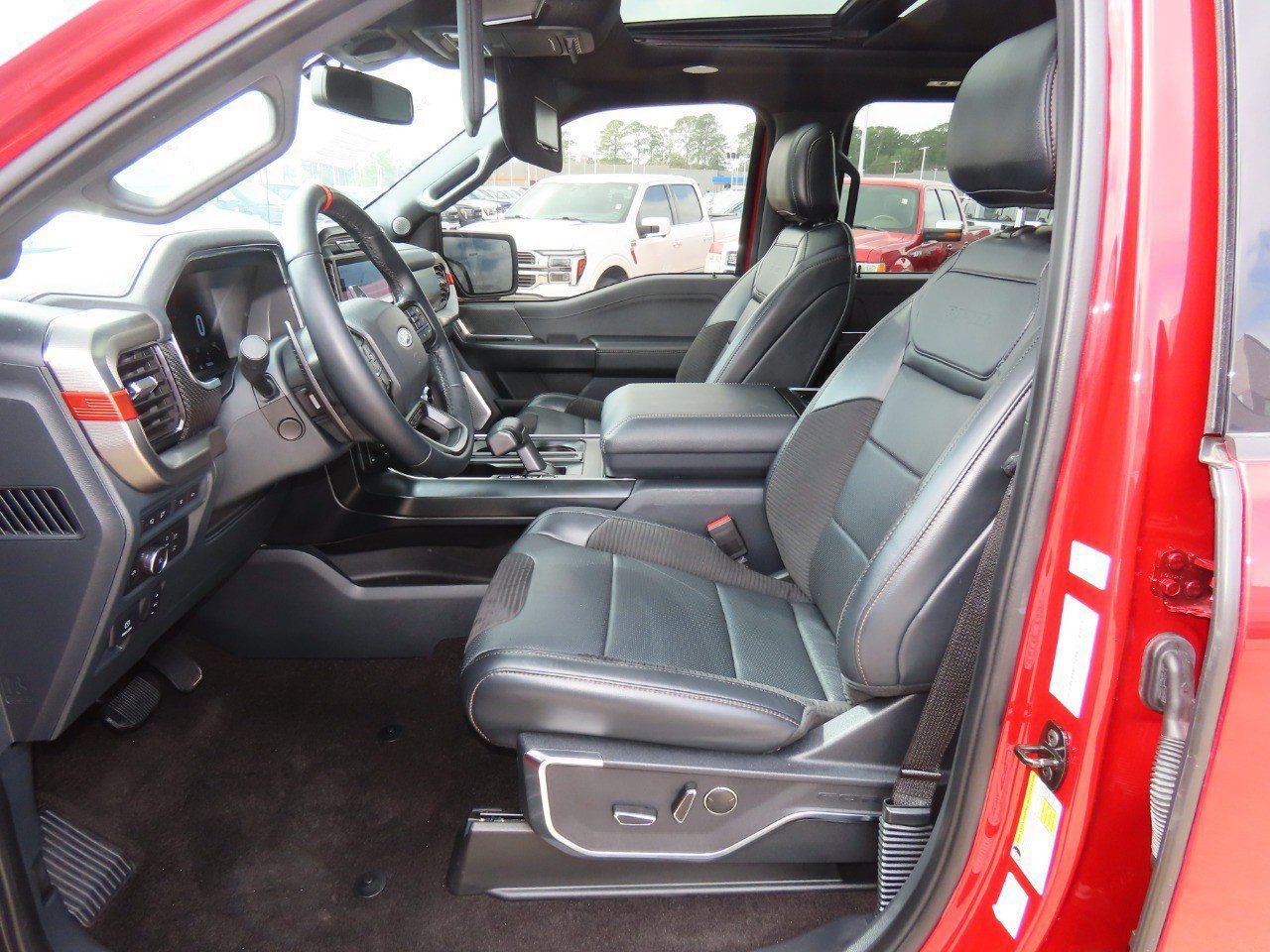 Certified 2022 Ford F150 Raptor w/ Equipment Group 801A High image 26