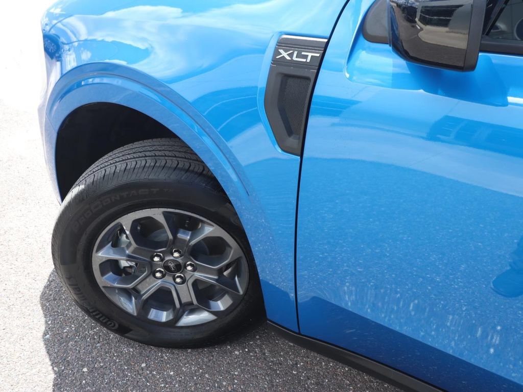 Certified 2026 Ford Maverick XLT w/ XLT Luxury Package FWD image 3