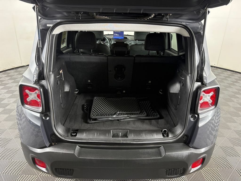 Used 2022 Jeep Renegade Limited AWD/4WD image 28