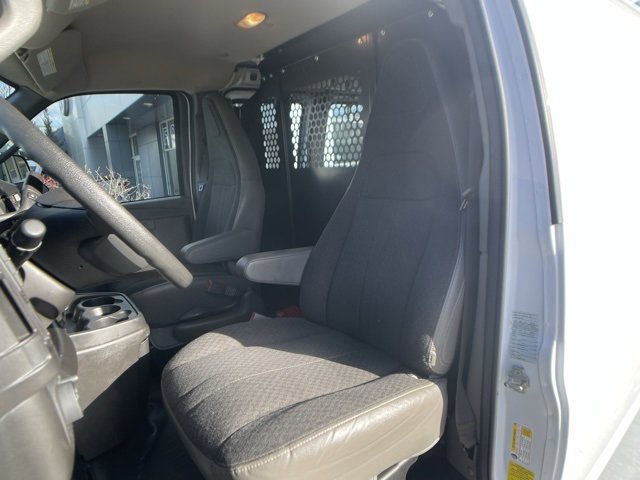 Used 2024 GMC Savana 2500 Work Van w/ Driver Convenience Package image 16