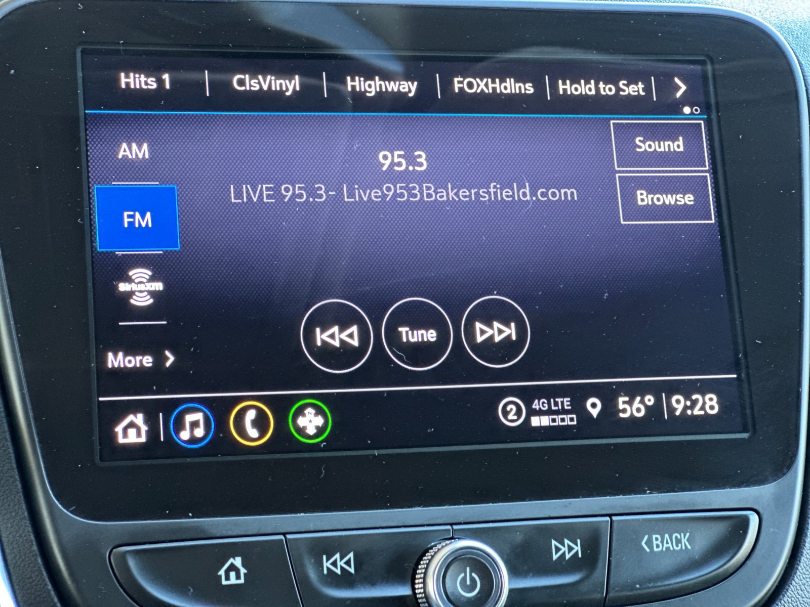 Used 2024 Chevrolet Equinox LT image 18