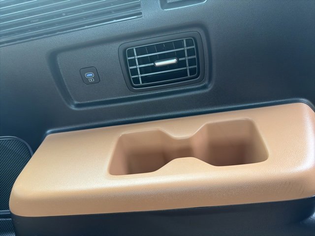 Used 2025 Hyundai Santa Fe Limited image 16