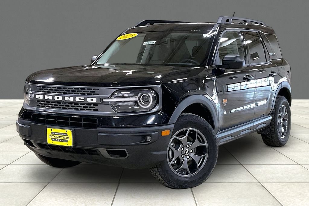 Certified 2023 Ford Bronco Sport Badlands w/ Premium Package AWD/4WD image 2