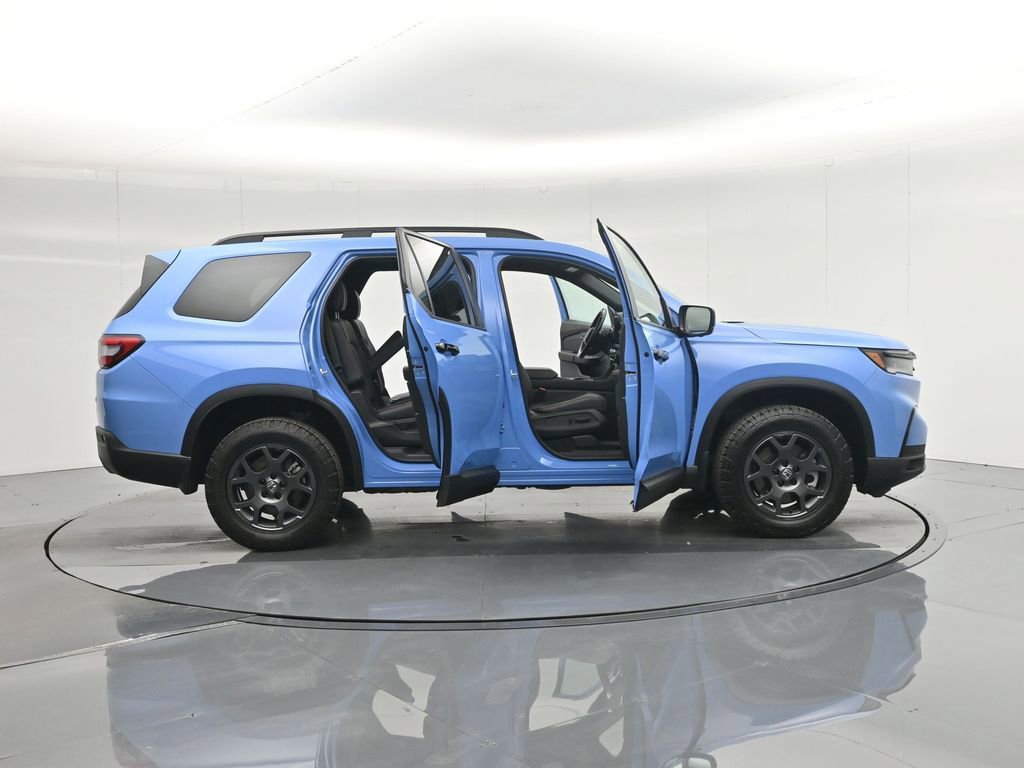 Used 2024 Honda Pilot TrailSport image 33