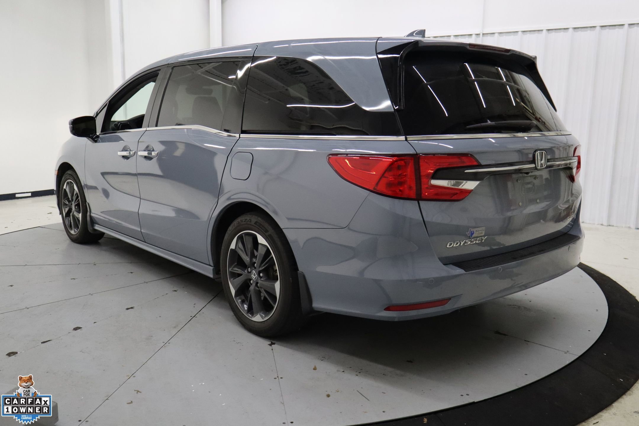 Used 2024 Honda Odyssey Elite image 8