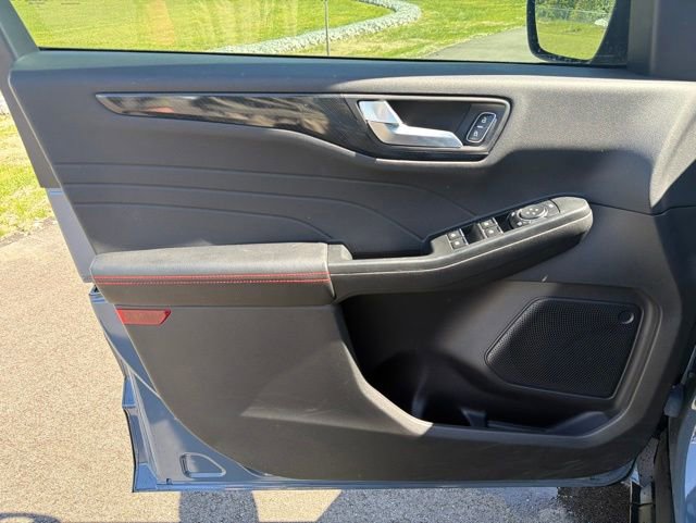 Certified 2024 Ford Escape ST-Line w/ Tech Pack #1 FWD image 21