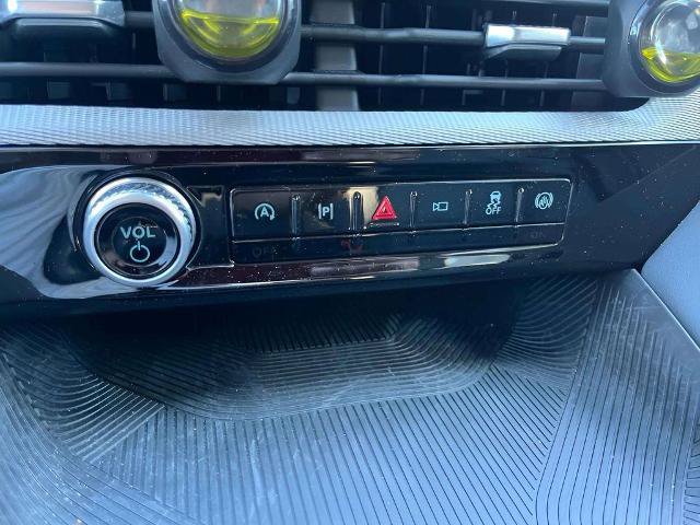 Certified 2025 Ford Explorer Active w/ Active Comfort Package AWD/4WD image 40