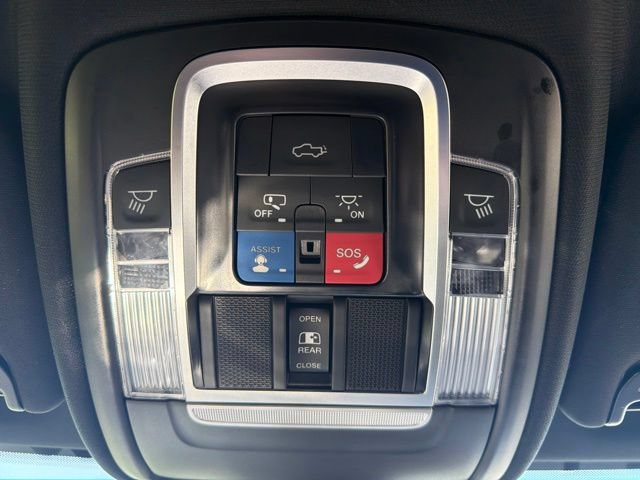 Used 2022 RAM 2500 Laramie AWD/4WD image 47