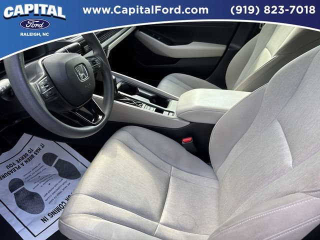 Used 2023 Honda Accord EX image 19