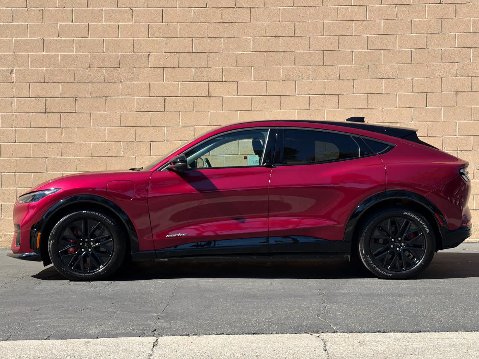 Certified 2025 Ford Mustang Mach-E Premium w/ Sport Appearance Package RWD image 5
