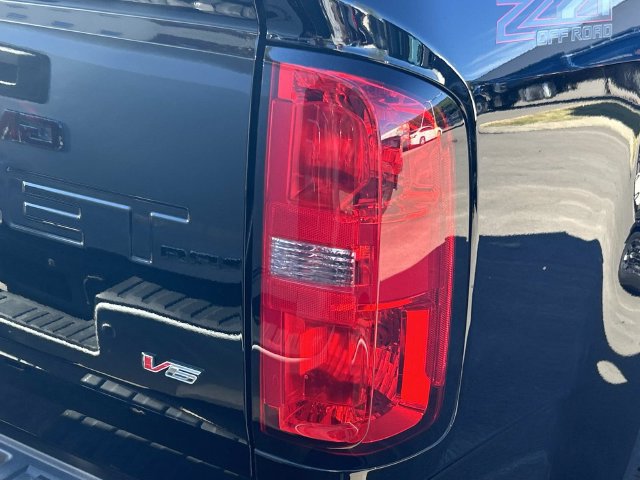 Used 2022 Chevrolet Colorado Z71 AWD/4WD image 7