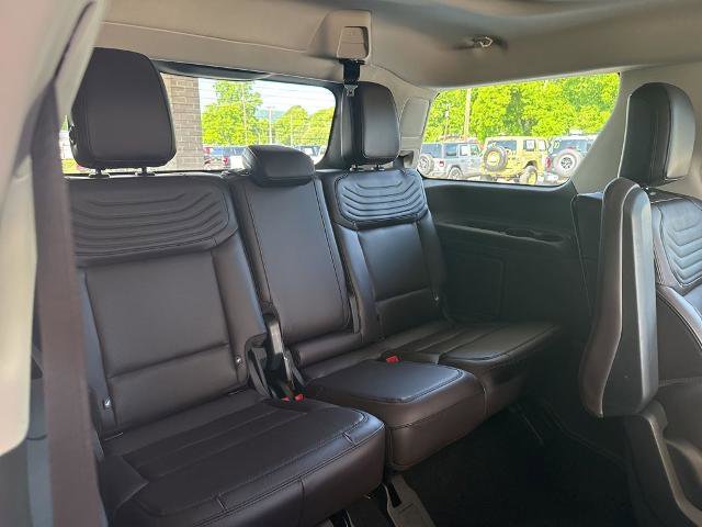Certified 2025 Ford Expedition Platinum w/ Platinum Ultimate Package AWD/4WD image 26