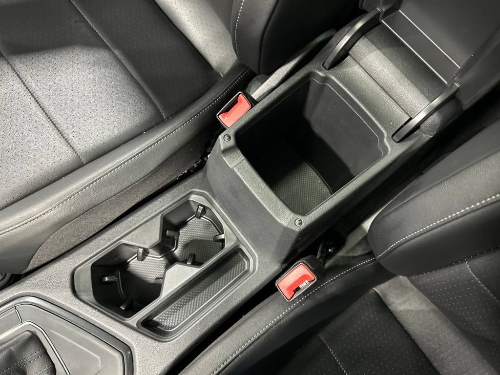 Used 2018 Volkswagen Tiguan SE w/ Panoramic Sunroof Package FWD image 25
