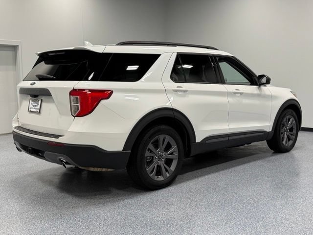 Certified 2023 Ford Explorer XLT w/ Equipment Group 202A RWD image 12