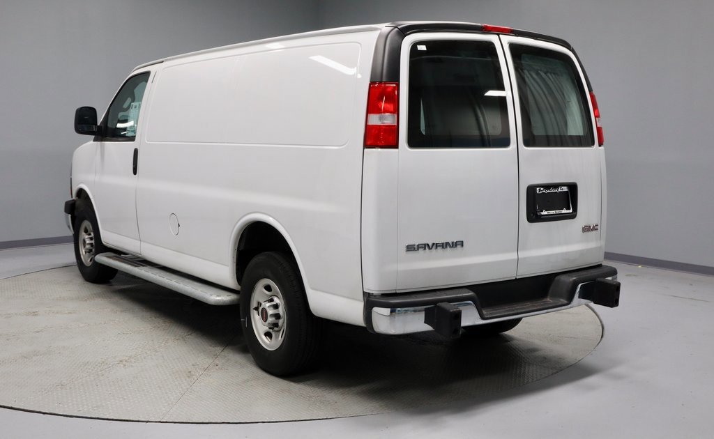 Used 2024 GMC Savana 2500 w/ Driver Convenience Package image 3
