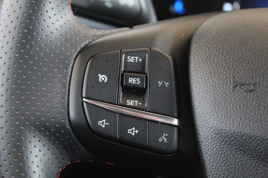 Certified 2025 Ford Escape ST-Line AWD/4WD image 28