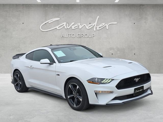 Certified 2021 Ford Mustang Coupe RWD image 2