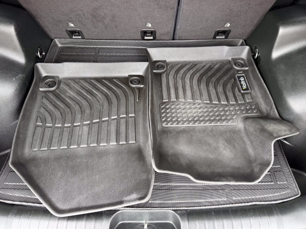 Used 2019 Jeep Cherokee Limited AWD/4WD image 17