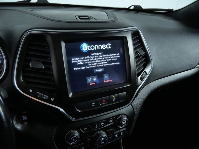 Used 2021 Jeep Cherokee Latitude Lux 80th Anniv w/ Quick Order Package 26U 80TH image 17