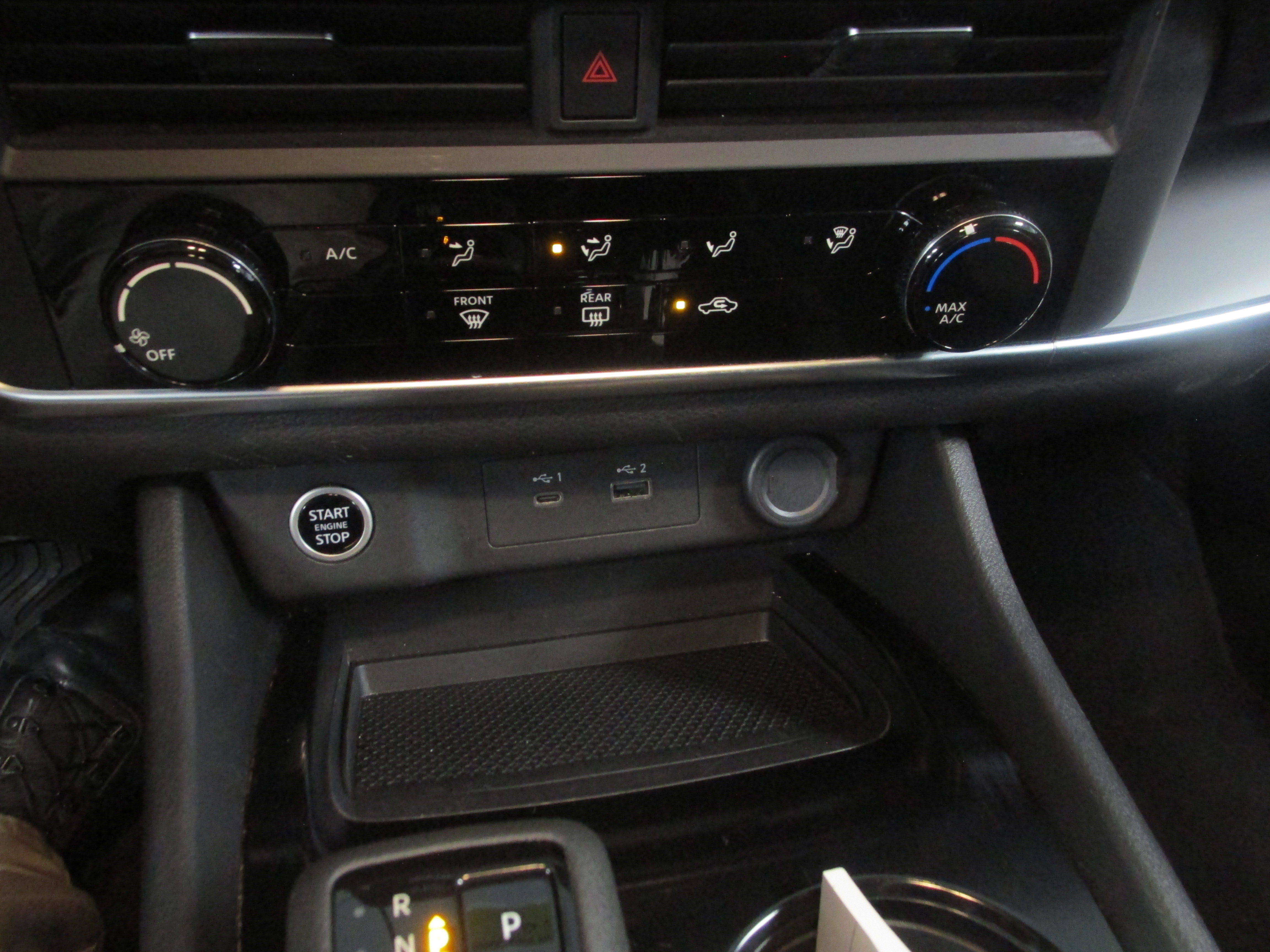 Used 2023 Nissan Rogue S AWD/4WD image 36